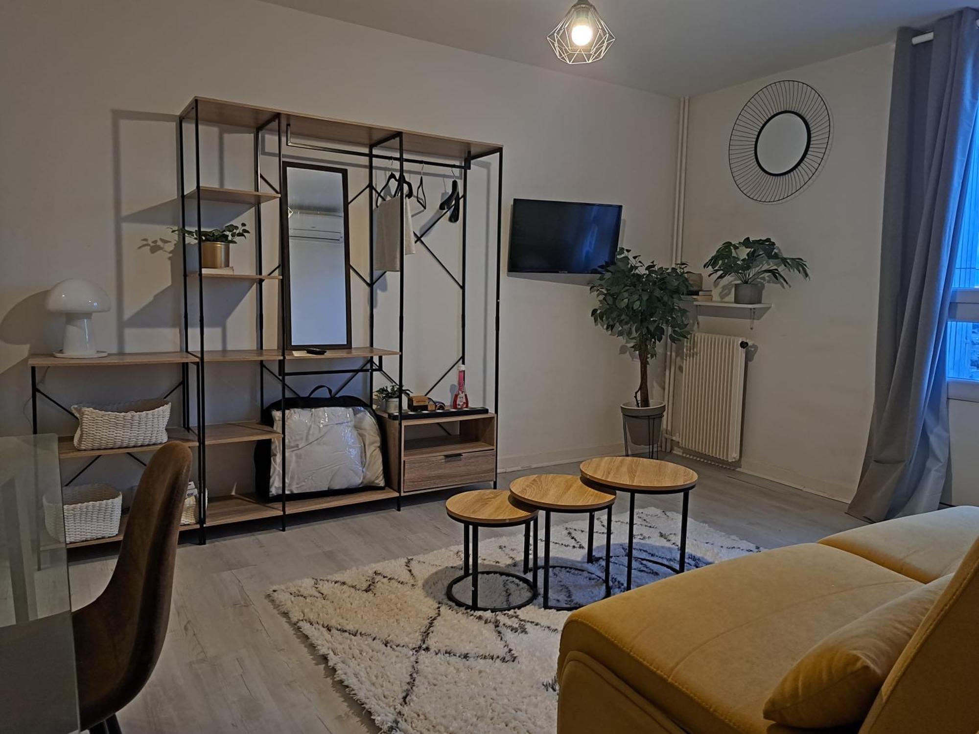 Agréable studio quartier nimes trait d'union - valdegour Exterior foto